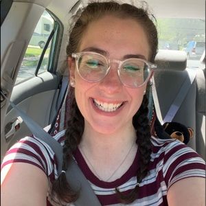 Meet your Posher, Max